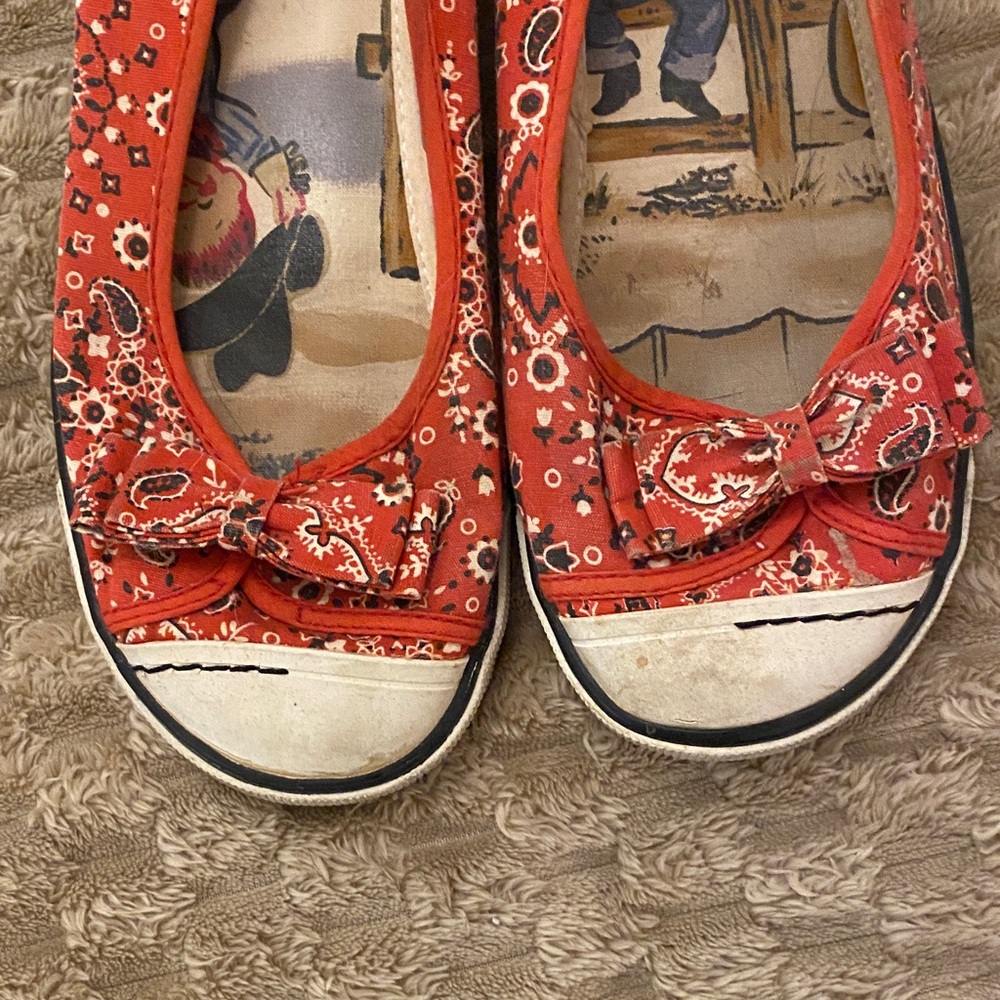 Rocket dog Red Bandana-Print Women's Ballet Flats - Picture 8 of 8